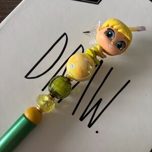 Disney Doorables: Tinker Bell Fairies: Tinkerbell handmade beaded pen